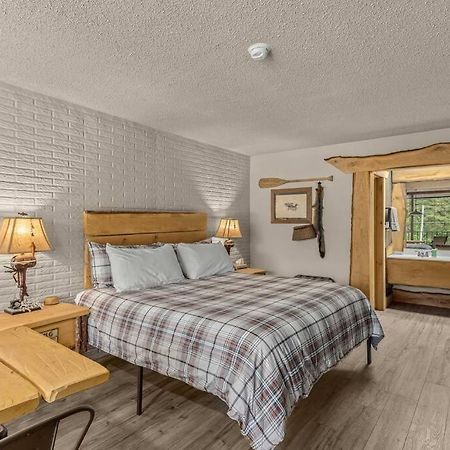 Stonegate Lodge King Bed, Wifi, 50In Tv, Fire Pit, Salt Water Pool Room # 310 Eureka Springs Exteriér fotografie